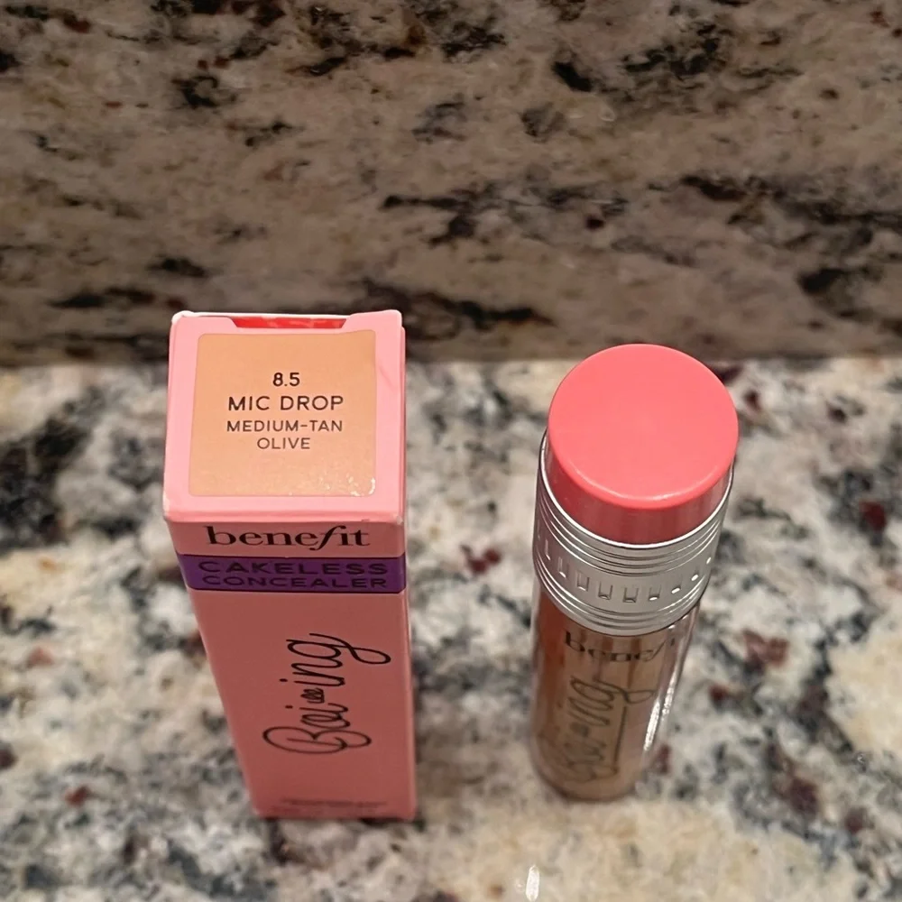 Benefit Boi-ing Cakeless Concealer Mic Drop